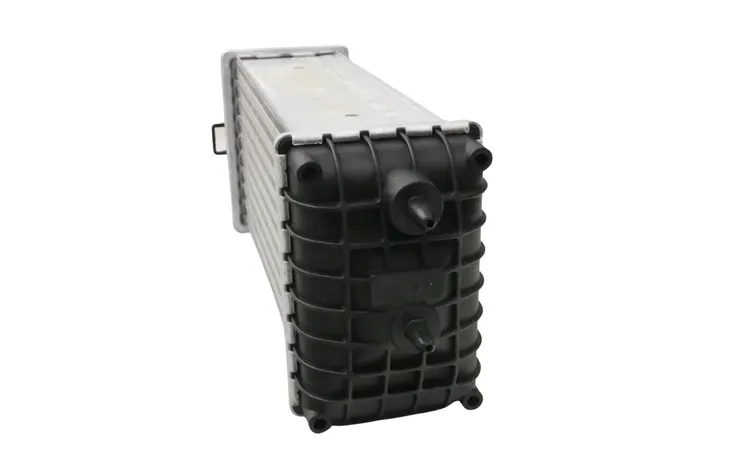 intercooler-citroen-berlingo-08greater-1-6-hdi-waga-z-opakowaniem-2-7-kg