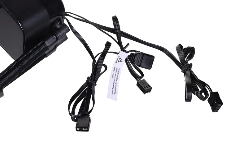 chlodzenie-wodne-deepcool-r-ld240-deepcool-stan-nowy-kod-producenta-r-ld240-bkdmmn-g-1