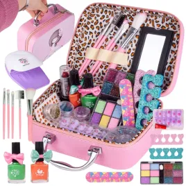 zestaw-kosmetykow-makeup-torebka-kuferek-makijaz-do-paznokci-dziewczynki