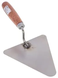 kielnia-trojkatna-180mm-czarna