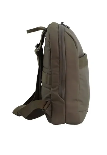 maly-plecak-discovery-downtown-940-khaki-waga-0-5-kg