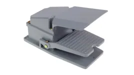 przelacznik-nozny-pojedynczy-z-obudowa-15a-nacisk-32kg-p1-o