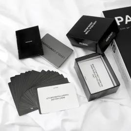 gra-na-impreze-karciana-dla-mlodziezy-doroslych-budowanie-relacji-podreczna