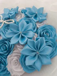 bukiet-z-satynowych-roz-24-kwiatki-wieczne-roze-prezent-idealny-dla-kobiet