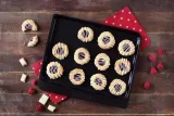 blacha-forma-do-pieczenia-ciasta-magic-pyrex-33x25-cm-material-metal