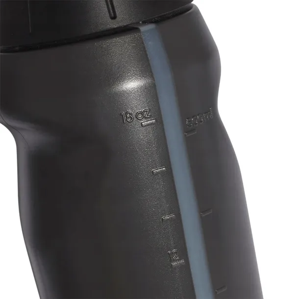 bidon-adidas-performance-bottle-500-ml-czarny-cechy-dodatkowe-mozliwosc-mycia-w-zmywarce-powloka-antybakteryjna-profilowany-ksztalt-ustnik-wolne-od-bpa-wskaznik-spozycia-wody