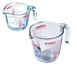 zestaw-dzbanek-z-miarka-skala-miarka-025-l-05-l-pyrex