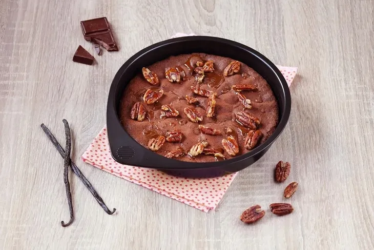 blacha-forma-do-pieczenia-ciasta-magic-pyrex-26-cm-material-metal