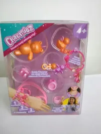 charmiez-mini-laleczka-z-akcesoriami-bransoletka-quinn