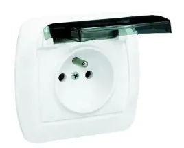 simon-akord-gniazdo-z-klapka-dymna-z-u-ip44-biale