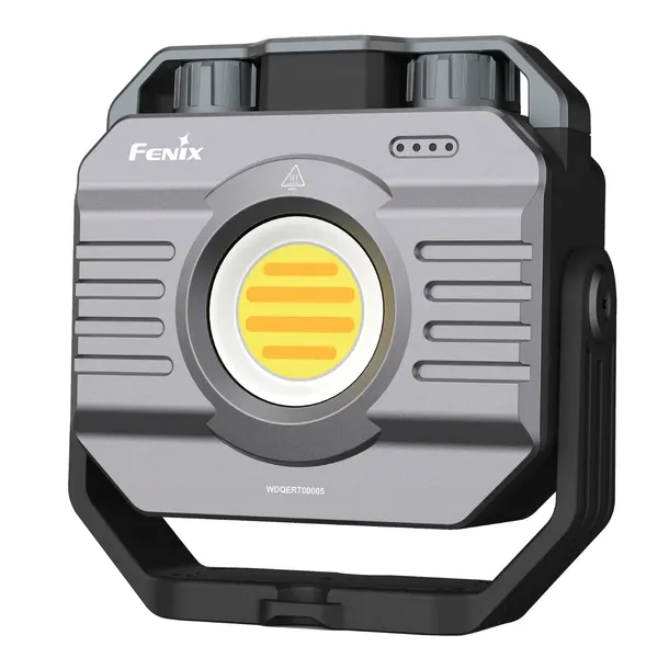 latarka-reflektor-i-szperacz-fenix-2000-lm-waga-376-g