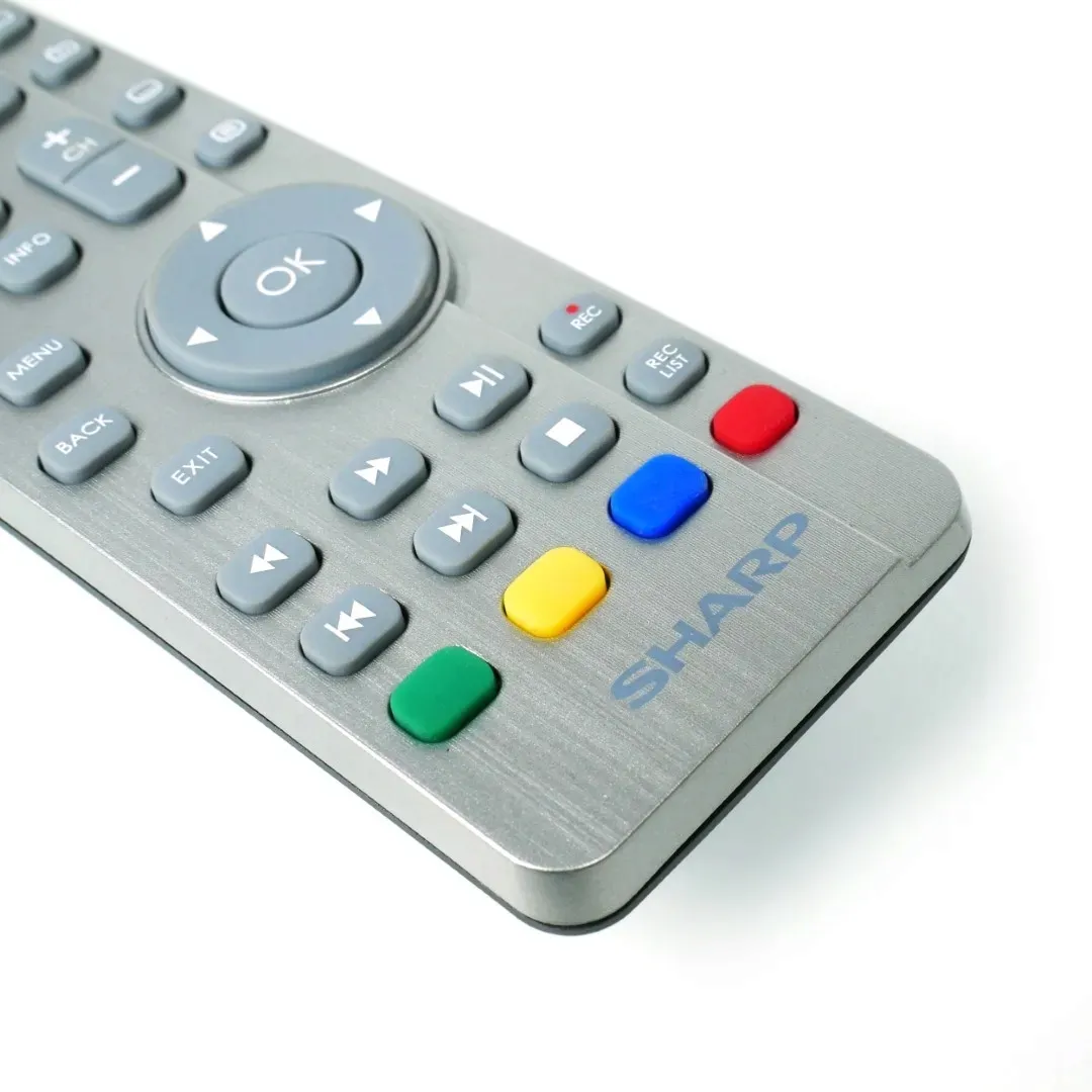 pilot-sharp-aquos-radiowy-netflix-srebrny