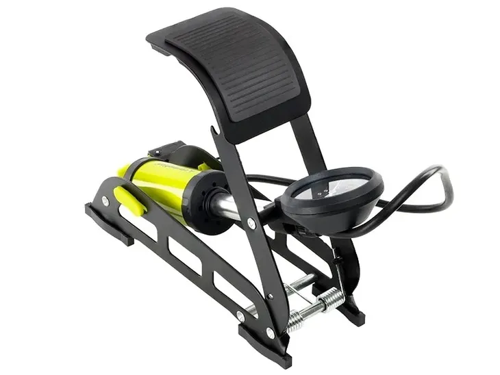 pompka-nozna-jednotlokowa-z-analogowym-cisnieniomierzem-max-11-bar-160-p-marka-quick-brake