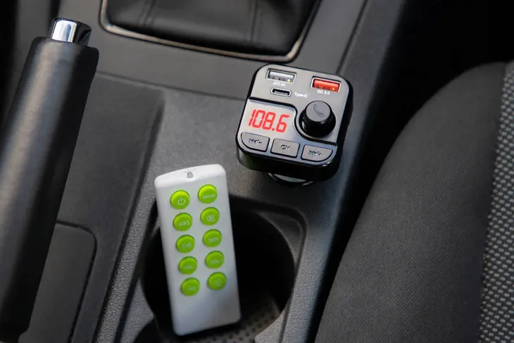 transmiter-fm-blow-usb-ladowarka-31a-model-74-162