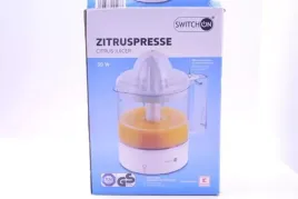 wyciskarka-do-cytrusow-owocow-sokow-switch-on