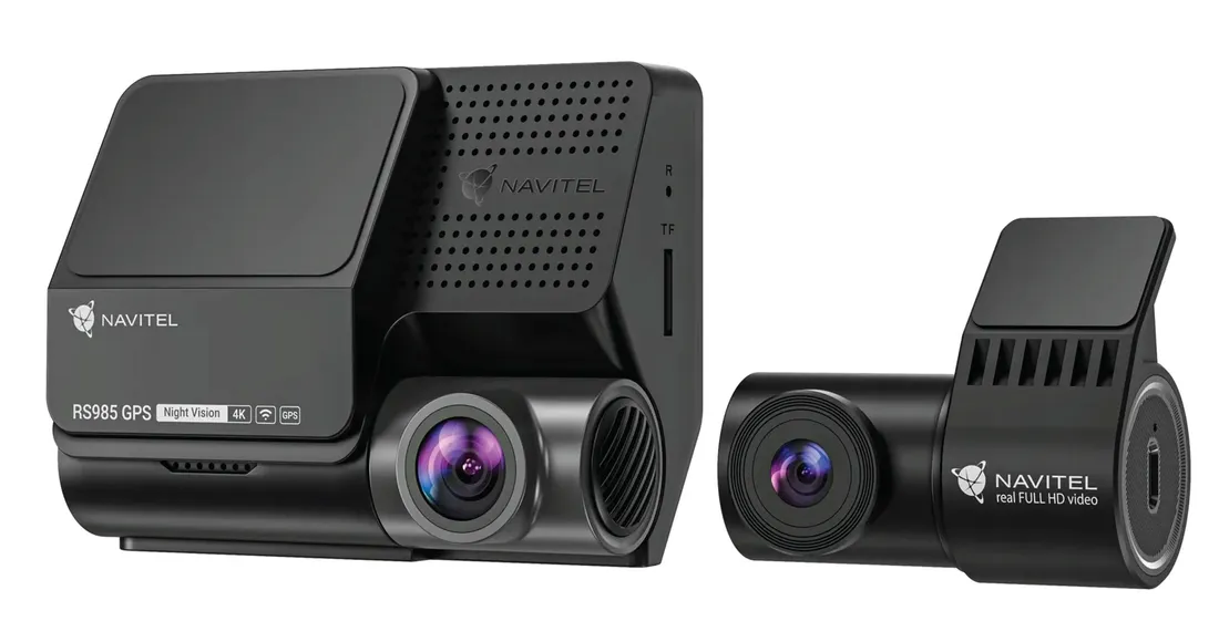 rejestrator-samochodowy-navitel-rs985-gps