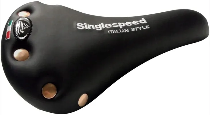 siodelko-monte-grappa-singlespeed-czerwone-dedykowany-a-do-kolarstwo-przelajowe-street-ulica-kolarstwo-szosowe-kolarstwo-torowe-trekking