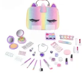 duzy-zestaw-kosmetykow-do-makijazu-paznokci-kuferek