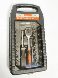zestaw-narzedzi-werckmann-32-el-klucz-grzechotka-1-4-z-nasadkami