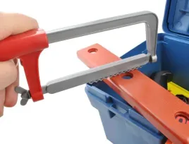 skrzynka-z-narzedziami-zabawkowa