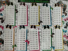 podkladka-na-biurko-kosmos