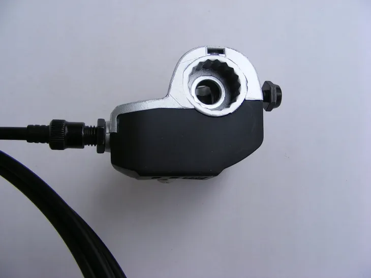 manetka-nexus-3-biegi-z-linka-waga-z-opakowaniem-1-2-kg