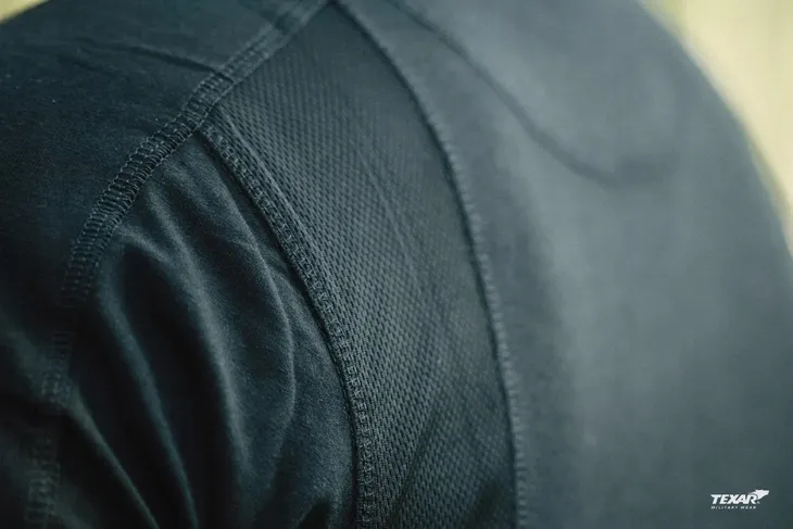 texar-base-layer-black-l-model-koszulka