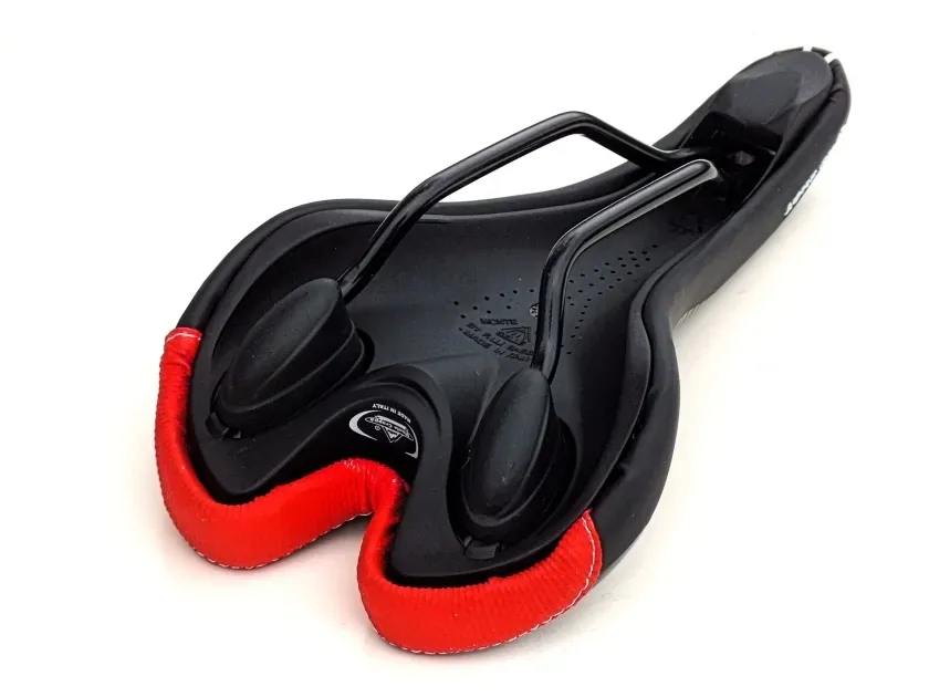 siodelko-selle-monte-grappa-one-shot-red-stan-nowy