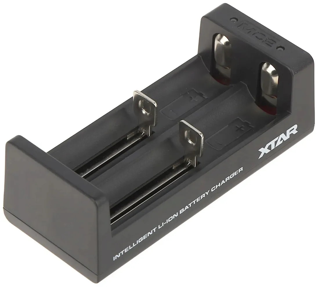 ladowarka-do-akumulatorow-18650-xtar-mc2