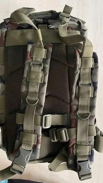 plecak-dominator-shadow-30-l-khaki-szerokosc-dluzszy-bok-23-cm