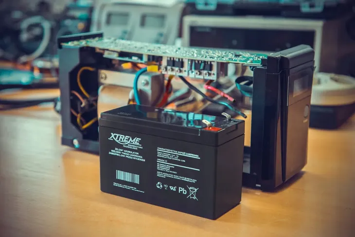 akumulator-zelowy-12v-7ah-xtreme-certyfikat-ce