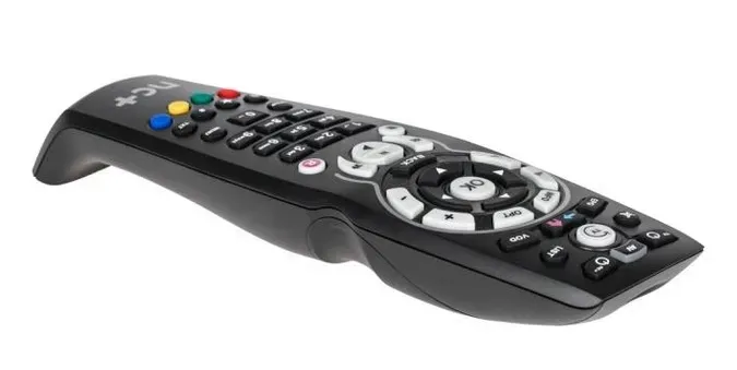 pilot-telewizja-nc-oryginalny-stan-nowy