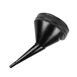 duzy-lejek-do-paliwa-gigant