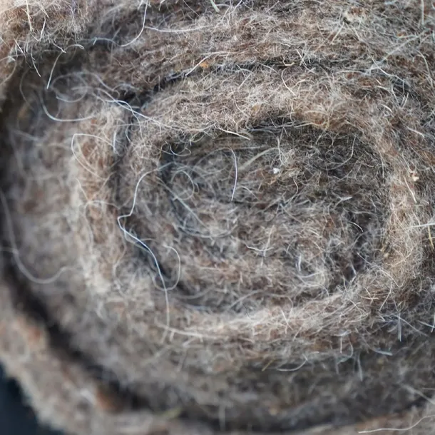 biowloknina-sciolkujaca-200g-m2-szerokosc-krotszy-bok-150-cm