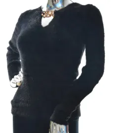 damski-sweter-w-szpic-serek-typu-alpaka-lancuch-wy2252-czarny