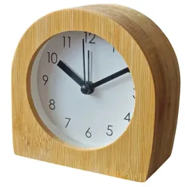 budzik-z-analogowymi-wskazaniami-o-minimalistycznym-wygladzie-o-75-drewno