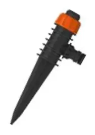 zraszacz-ogrodowy-deszczownia-na-kolcu-wbijany-hecht-08109