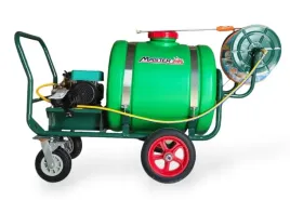 opryskiwacz-elektryczny-akumulatorowy-wozkowy-12v-48ah-160l-mastercut-fh-36