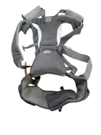 nosidelko-dzieciece-4w1-gagaku-0-12m-przodem-i-tylem-pas-biodrowy