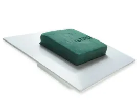 gabka-florystyczna-mokra-kwadrat-ikebana-na-podstawce-do-kwiatow-zywych