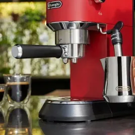 ekspres-cisnieniowo-przelewowy-de-longhi-ec685r-1350-w-czerwony