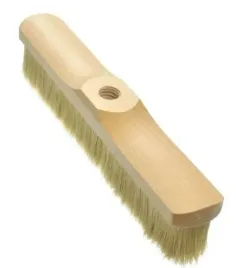 miotla-40-cm-drewno-szczecina-naturalna-z-gwintem-na-kij