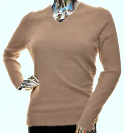 damski-sweter-typu-alpaka-w-szpic-serek-uni-bezowy-xs-s-m-h9604