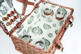 wiklinowy-kosz-piknikowy-zestaw-dla-4-osob-zastawa-z-talerzami-kieliszkami