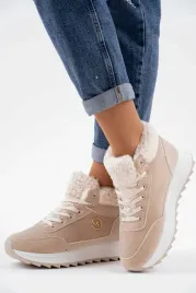 bezowe-ocieplane-botki-z-futerkiem-w-sportowym-stylu-38