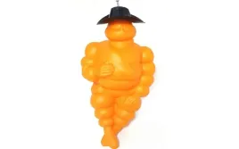 figurka-ozdobna-zolta-lampa-obrysowa-ludzik-33-cm