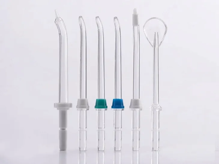 irygator-dentystyczny-stacjonarny-berdsen-clearjet-x2-funkcje-regulacja-cisnienia-regulacja-strumienia-wody-timer