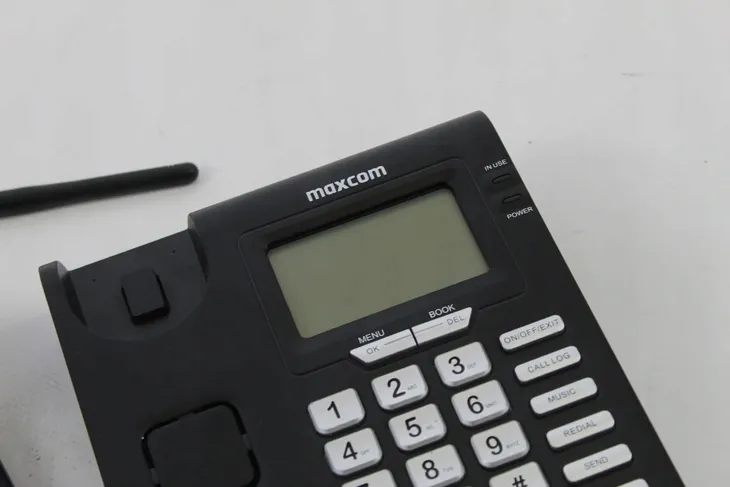 telefon-przewodowy-maxcom-mm28d-waga-z-opakowaniem-0-078-kg