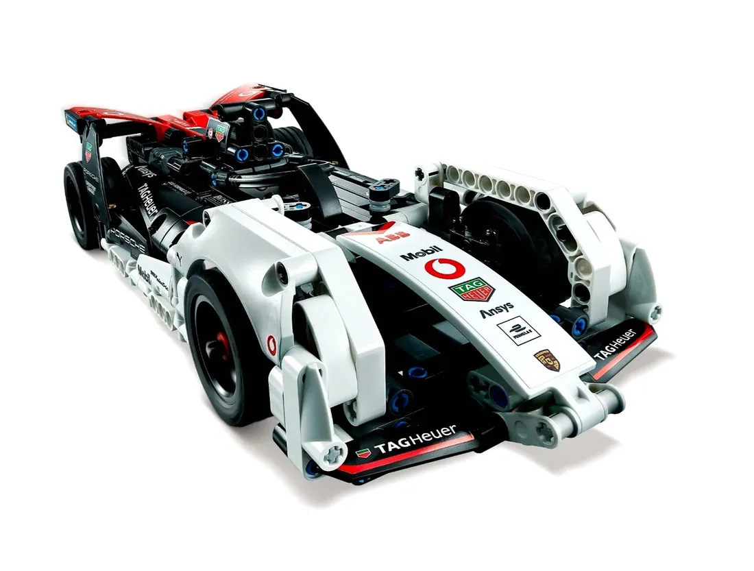 lego-42137-technic-formula-e-porsche-99x-electric