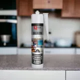 silikon-qmar-brazowy-300-ml-przeznaczenie-uniwersalne